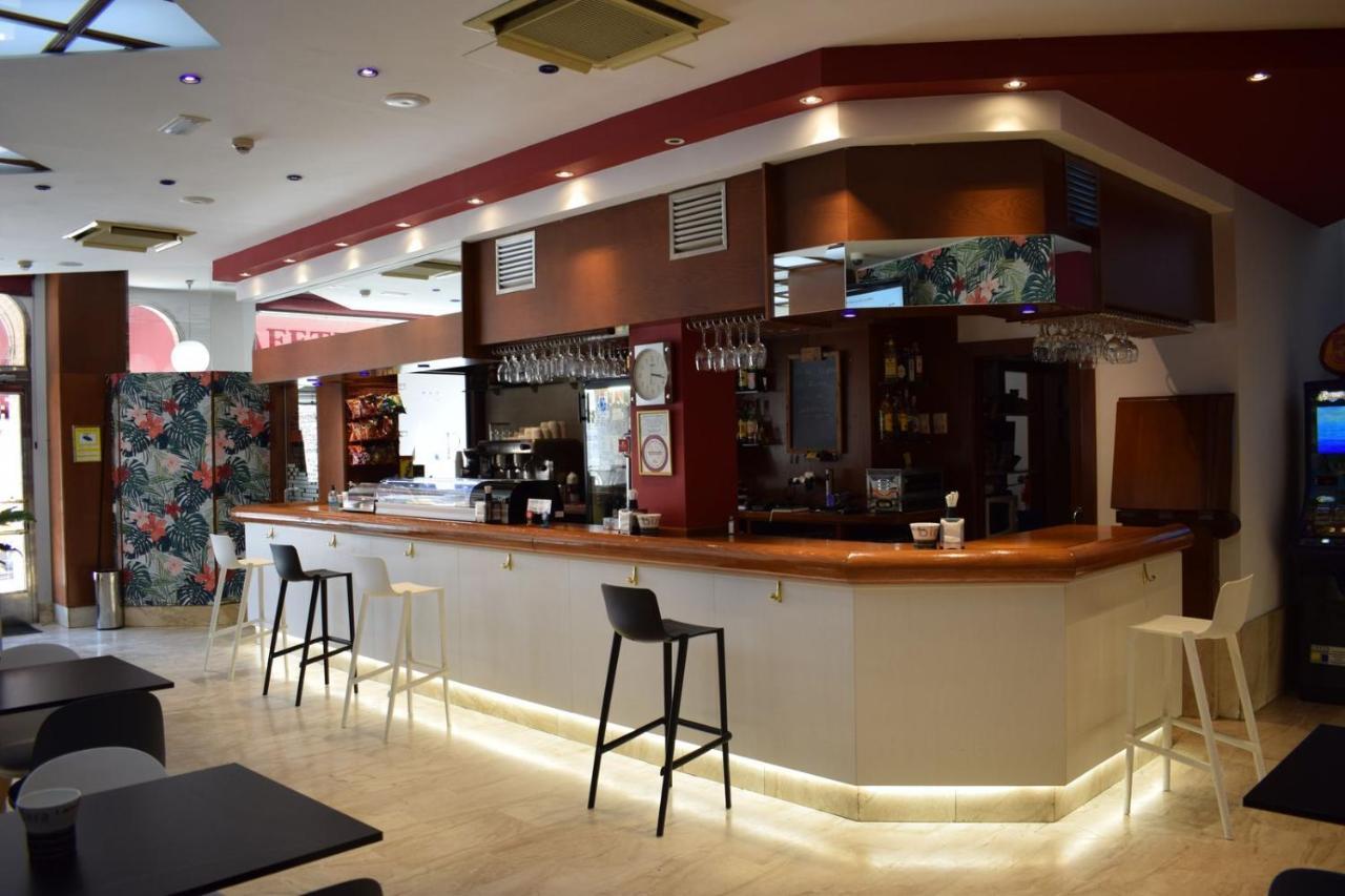 Hotel Alisi Aranda de Duero Dış mekan fotoğraf