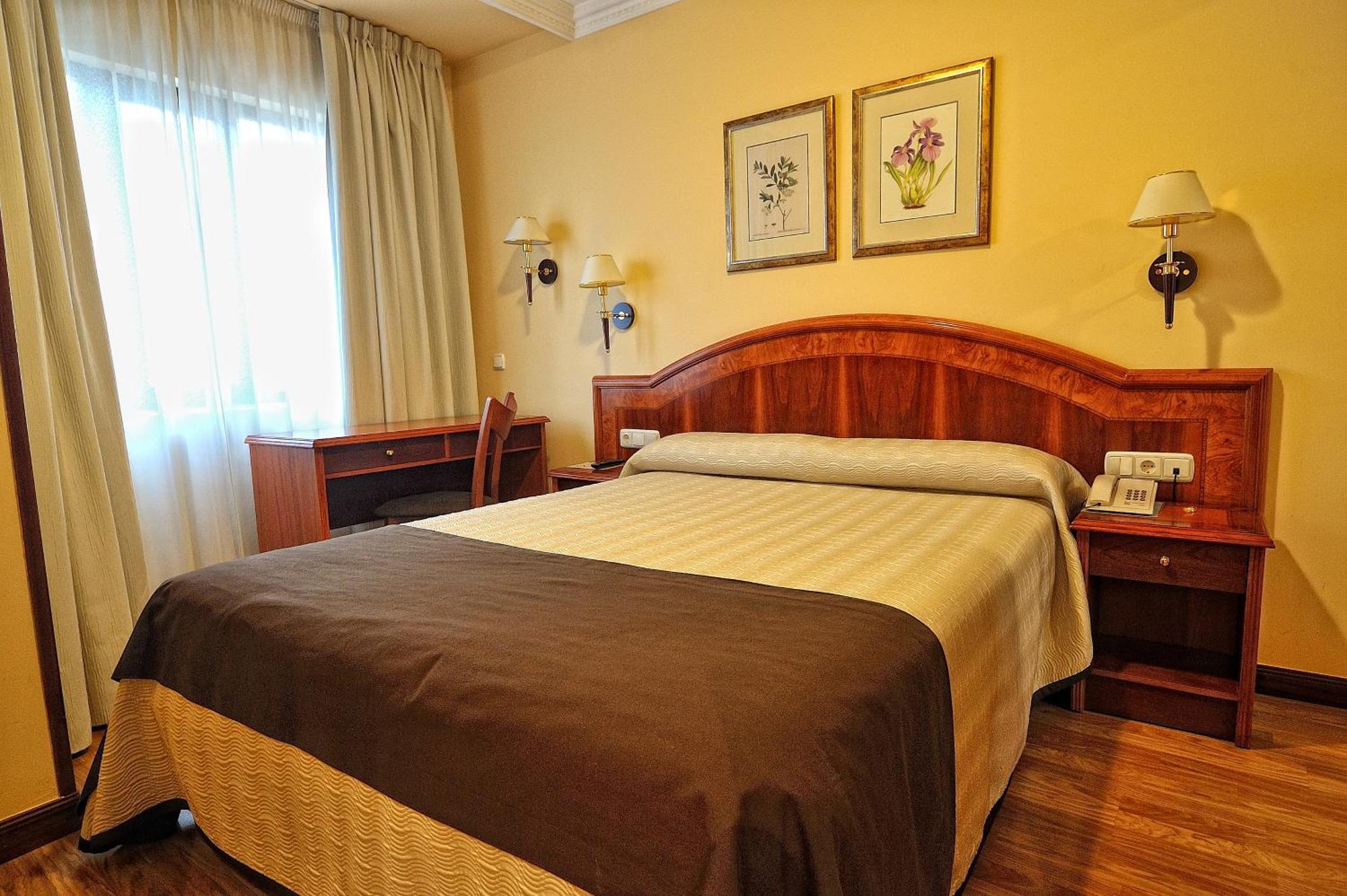 Hotel Alisi Aranda de Duero Dış mekan fotoğraf